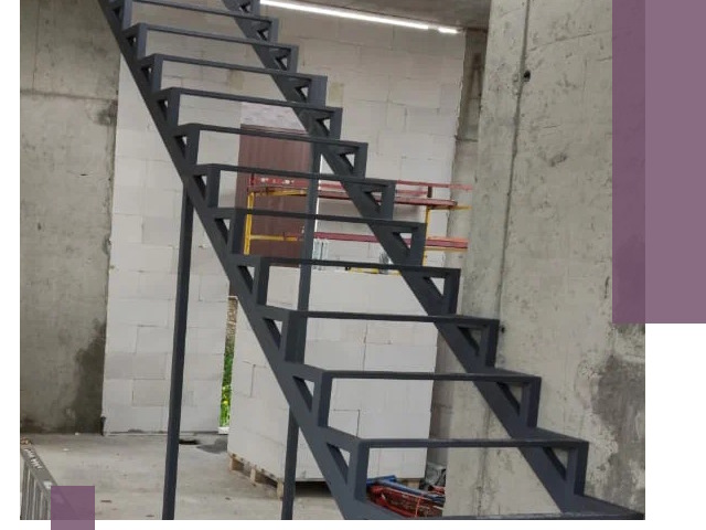 Демонтаж металлических лестниц в Зеленокумске быстро и безопасно