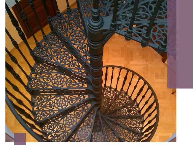 Винтовые лестницы под ключ в Зеленокумске: производство и монтаж