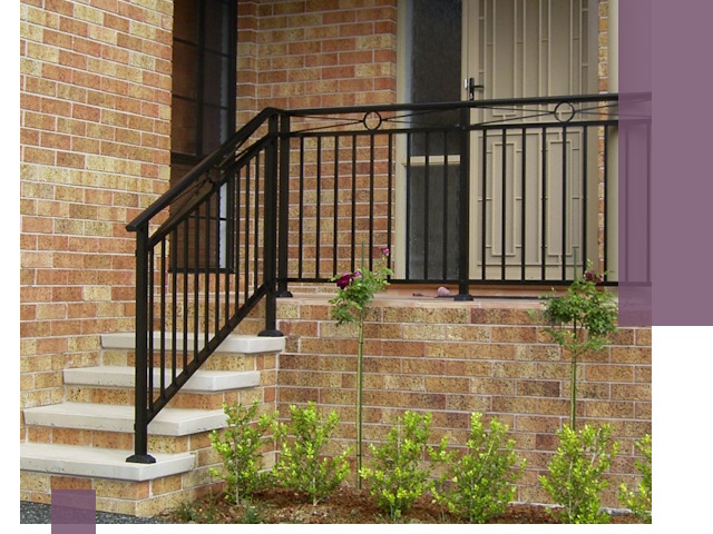 Уличные перила из металла под ключ в Зеленокумске