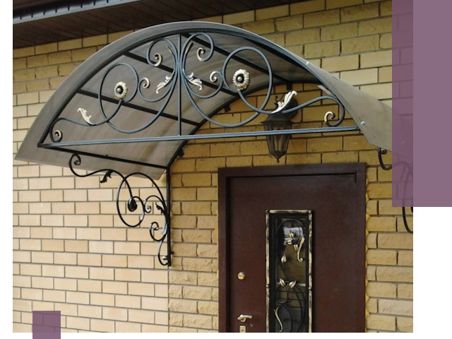 Изготовление козырьков из металла под ключ в Зеленокумске