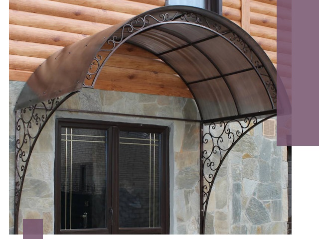 Арочные козырьки под ключ в Зеленокумске: изготовление и монтаж