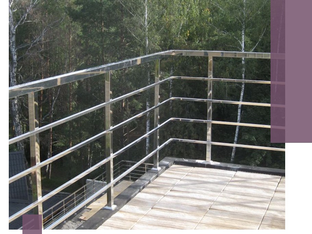 Парапеты из нержавеющей стали в Зеленокумске — изготовление и монтаж