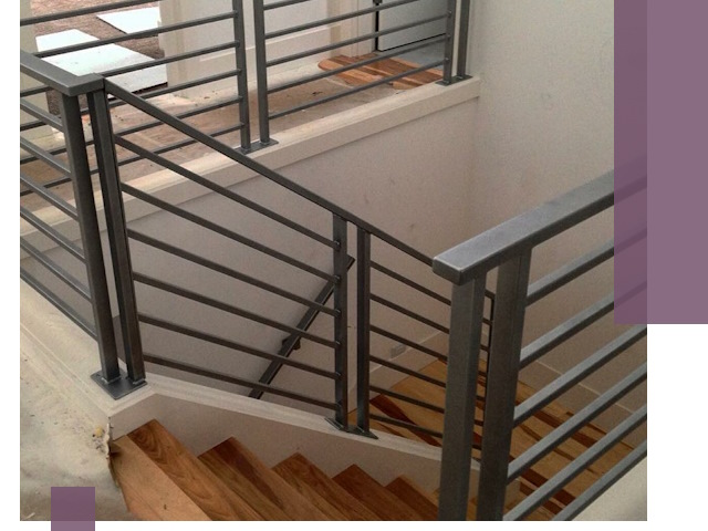 Изготовление поручней из металла и дерева в Зеленокумске