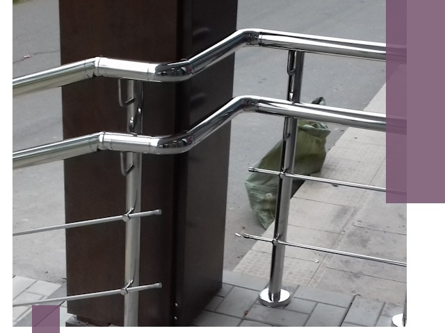 Монтаж поручней из нержавеющей стали в Зеленокумске качественно и быстро